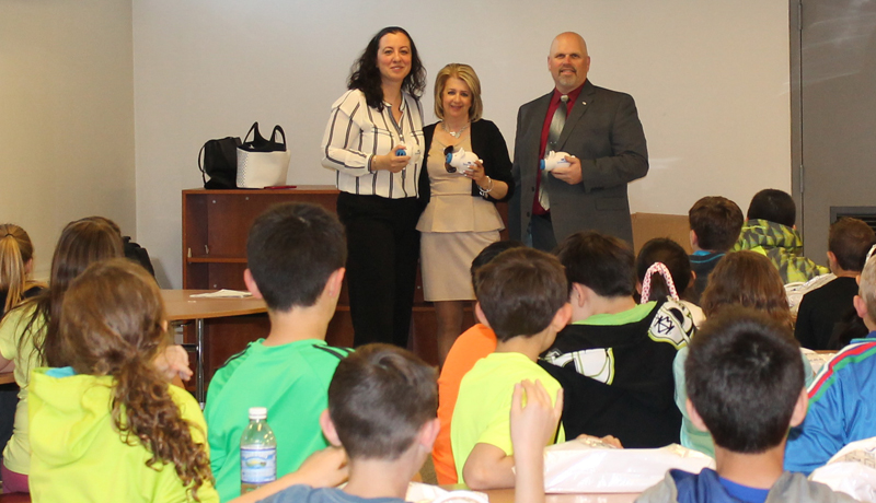 Spencer Savings Bank Brings Savings to Wood-Ridge Intermediate School for Teach Children to Save Day