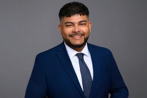 Lyndhurst Financial Center Manager Andrew Davila